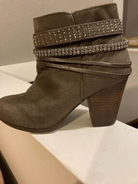 BONGO Black Ankle Booties with Studded Wrap